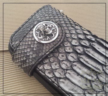 �V���o�[�R���`���@�X�J�����`�[�t